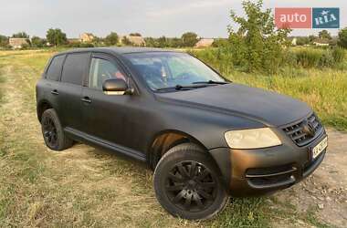 Позашляховик / Кросовер Volkswagen Touareg 2003 в Києві