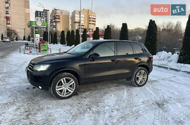 Внедорожник / Кроссовер Volkswagen Touareg 2011 в Виннице