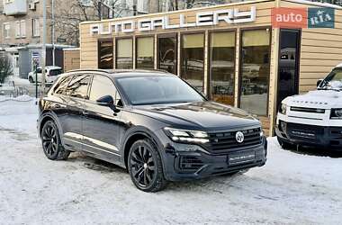 Внедорожник / Кроссовер Volkswagen Touareg 2020 в Киеве