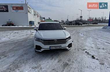 Внедорожник / Кроссовер Volkswagen Touareg 2021 в Киеве