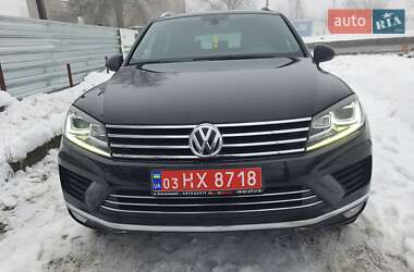 Внедорожник / Кроссовер Volkswagen Touareg 2017 в Хмельницком