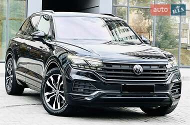 Внедорожник / Кроссовер Volkswagen Touareg 2018 в Днепре