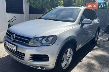 Внедорожник / Кроссовер Volkswagen Touareg 2014 в Борисполе