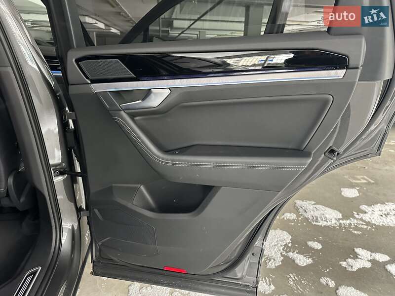 Внедорожник / Кроссовер Volkswagen Touareg 2023 в Киеве фото 51 Внедорожник / Кроссовер Volkswagen Touareg 2023 в Киеве