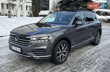 Внедорожник / Кроссовер Volkswagen Touareg 2020 в Тернополе