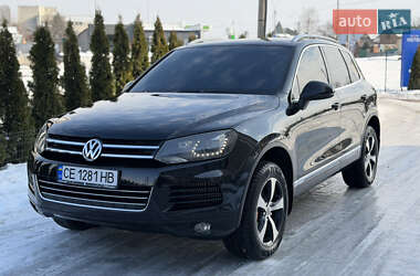 Внедорожник / Кроссовер Volkswagen Touareg 2011 в Черновцах