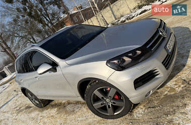 Внедорожник / Кроссовер Volkswagen Touareg 2011 в Харькове