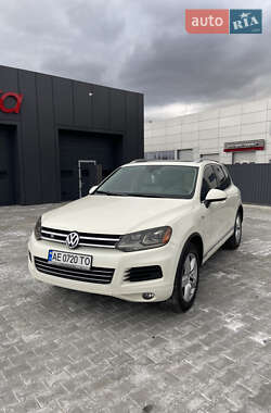 Внедорожник / Кроссовер Volkswagen Touareg 2012 в Кривом Роге