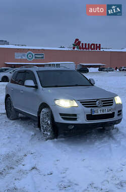 Позашляховик / Кросовер Volkswagen Touareg 2008 в Києві