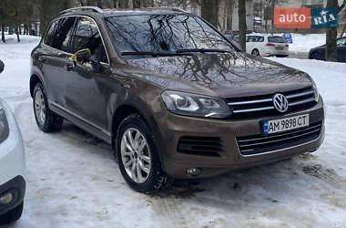 Позашляховик / Кросовер Volkswagen Touareg 2011 в Житомирі