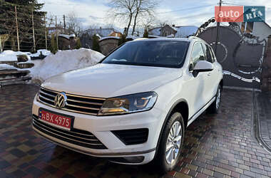 Внедорожник / Кроссовер Volkswagen Touareg 2015 в Тернополе