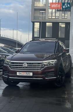 Внедорожник / Кроссовер Volkswagen Touareg 2018 в Ивано-Франковске