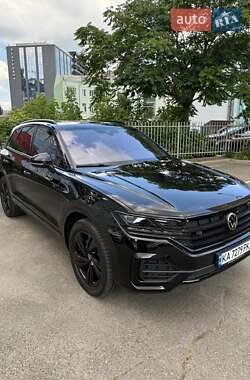 Внедорожник / Кроссовер Volkswagen Touareg 2023 в Киеве
