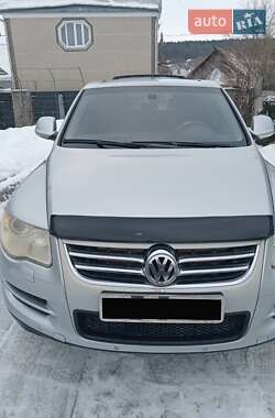 Внедорожник / Кроссовер Volkswagen Touareg 2007 в Каменец-Подольском
