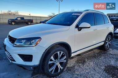 Позашляховик / Кросовер Volkswagen Touareg 2016 в Львові