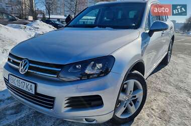 Позашляховик / Кросовер Volkswagen Touareg 2012 в Рівному