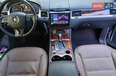 Позашляховик / Кросовер Volkswagen Touareg 2012 в Одесі