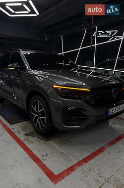 Позашляховик / Кросовер Volkswagen Touareg 2022 в Дніпрі