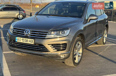 Позашляховик / Кросовер Volkswagen Touareg 2015 в Мукачевому