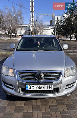 Внедорожник / Кроссовер Volkswagen Touareg 2007 в Хмельницком