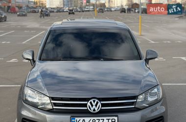 Позашляховик / Кросовер Volkswagen Touareg 2012 в Києві
