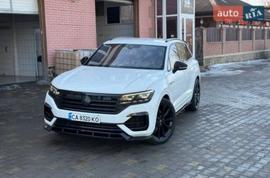 Позашляховик / Кросовер Volkswagen Touareg 2019 в Умані