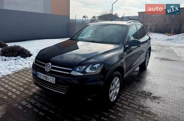 Позашляховик / Кросовер Volkswagen Touareg 2013 в Хмельницькому