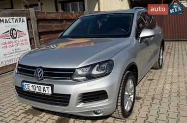 Внедорожник / Кроссовер Volkswagen Touareg 2012 в Черновцах