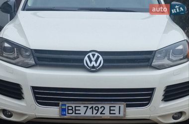 Внедорожник / Кроссовер Volkswagen Touareg 2010 в Николаеве