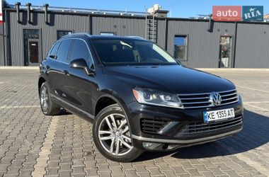Позашляховик / Кросовер Volkswagen Touareg 2016 в Кривому Розі