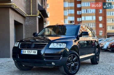 Внедорожник / Кроссовер Volkswagen Touareg 2005 в Хмельницком