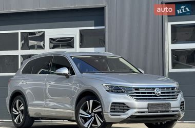 Внедорожник / Кроссовер Volkswagen Touareg 2019 в Мукачево