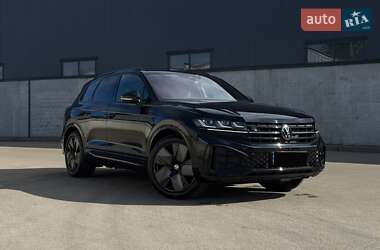 Внедорожник / Кроссовер Volkswagen Touareg 2026 в Киеве