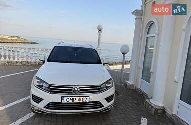 Внедорожник / Кроссовер Volkswagen Touareg 2017 в Одессе