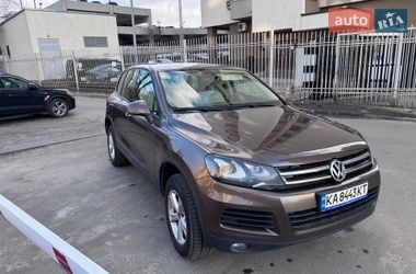 Позашляховик / Кросовер Volkswagen Touareg 2012 в Києві