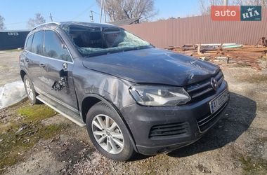 Позашляховик / Кросовер Volkswagen Touareg 2012 в Києві