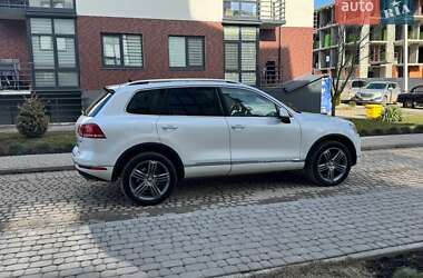 Внедорожник / Кроссовер Volkswagen Touareg 2014 в Каменец-Подольском