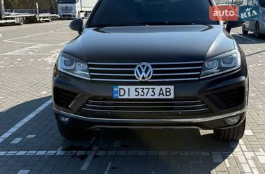 Внедорожник / Кроссовер Volkswagen Touareg 2016 в Ковеле