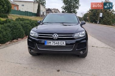Внедорожник / Кроссовер Volkswagen Touareg 2012 в Ромнах