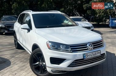 Внедорожник / Кроссовер Volkswagen Touareg 2016 в Одессе