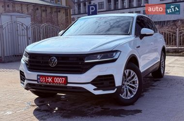 Внедорожник / Кроссовер Volkswagen Touareg 2018 в Тернополе