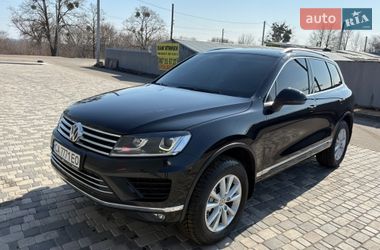 Внедорожник / Кроссовер Volkswagen Touareg 2017 в Черкассах