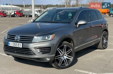 Позашляховик / Кросовер Volkswagen Touareg 2014 в Броварах