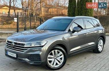 Позашляховик / Кросовер Volkswagen Touareg 2021 в Прилуках