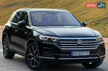 Внедорожник / Кроссовер Volkswagen Touareg 2022 в Киеве