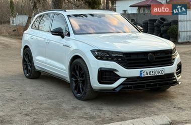 Позашляховик / Кросовер Volkswagen Touareg 2019 в Умані