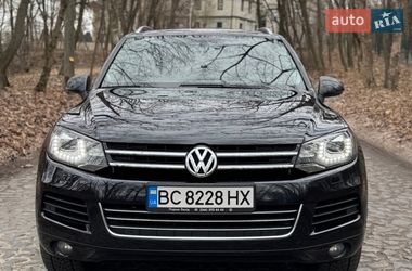 Позашляховик / Кросовер Volkswagen Touareg 2013 в Києві
