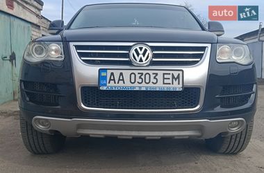 Позашляховик / Кросовер Volkswagen Touareg 2008 в Смілі
