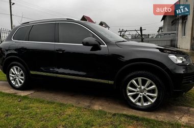 Внедорожник / Кроссовер Volkswagen Touareg 2013 в Ивано-Франковске