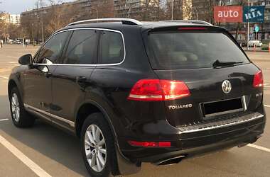 Позашляховик / Кросовер Volkswagen Touareg 2011 в Києві